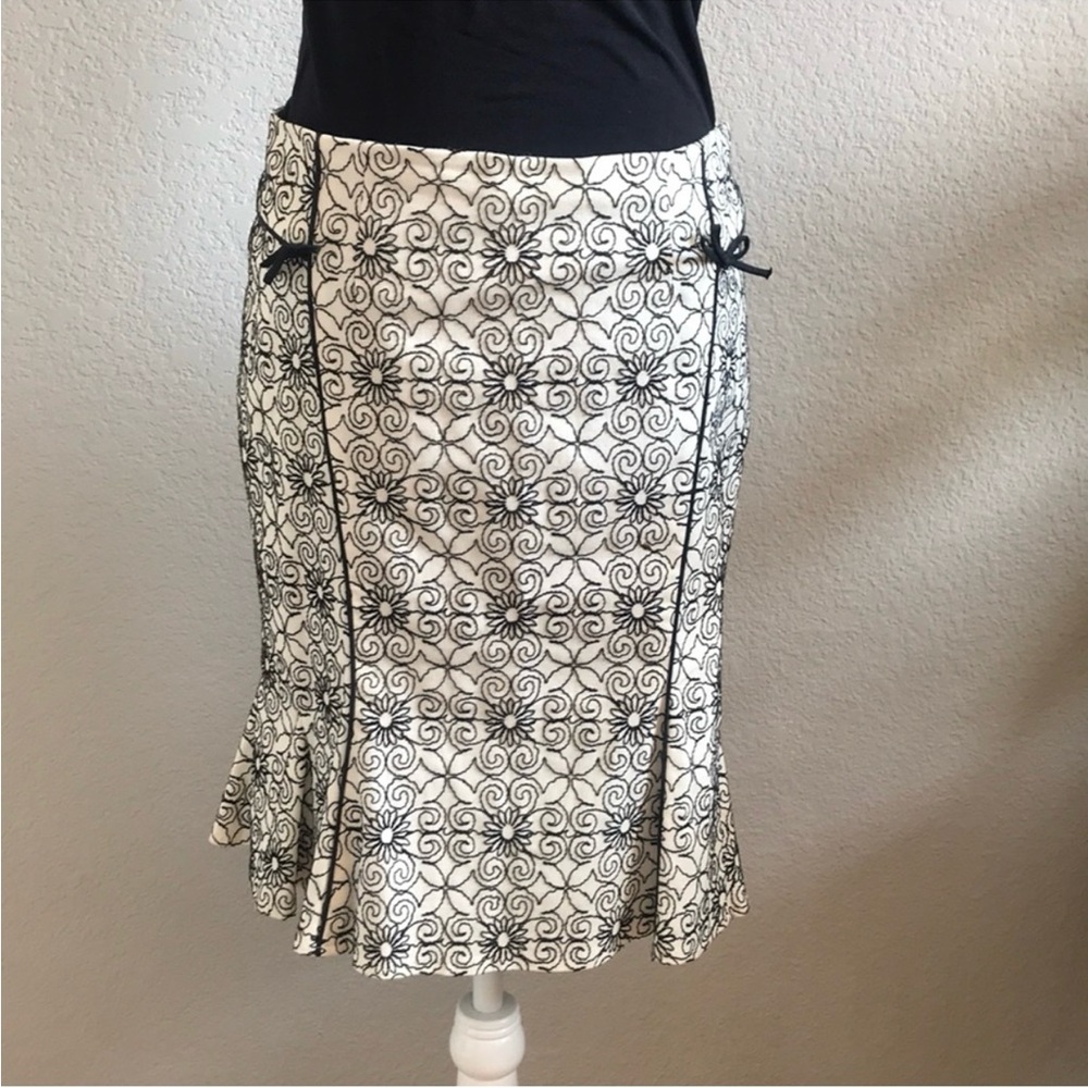 Nanette Lepore Embroidered Black and White Floral Pencil Skirt